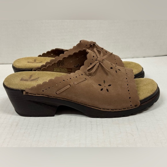 Women’s White Mountain clog style slip on sandals new size 9W - Picture 6 of 9